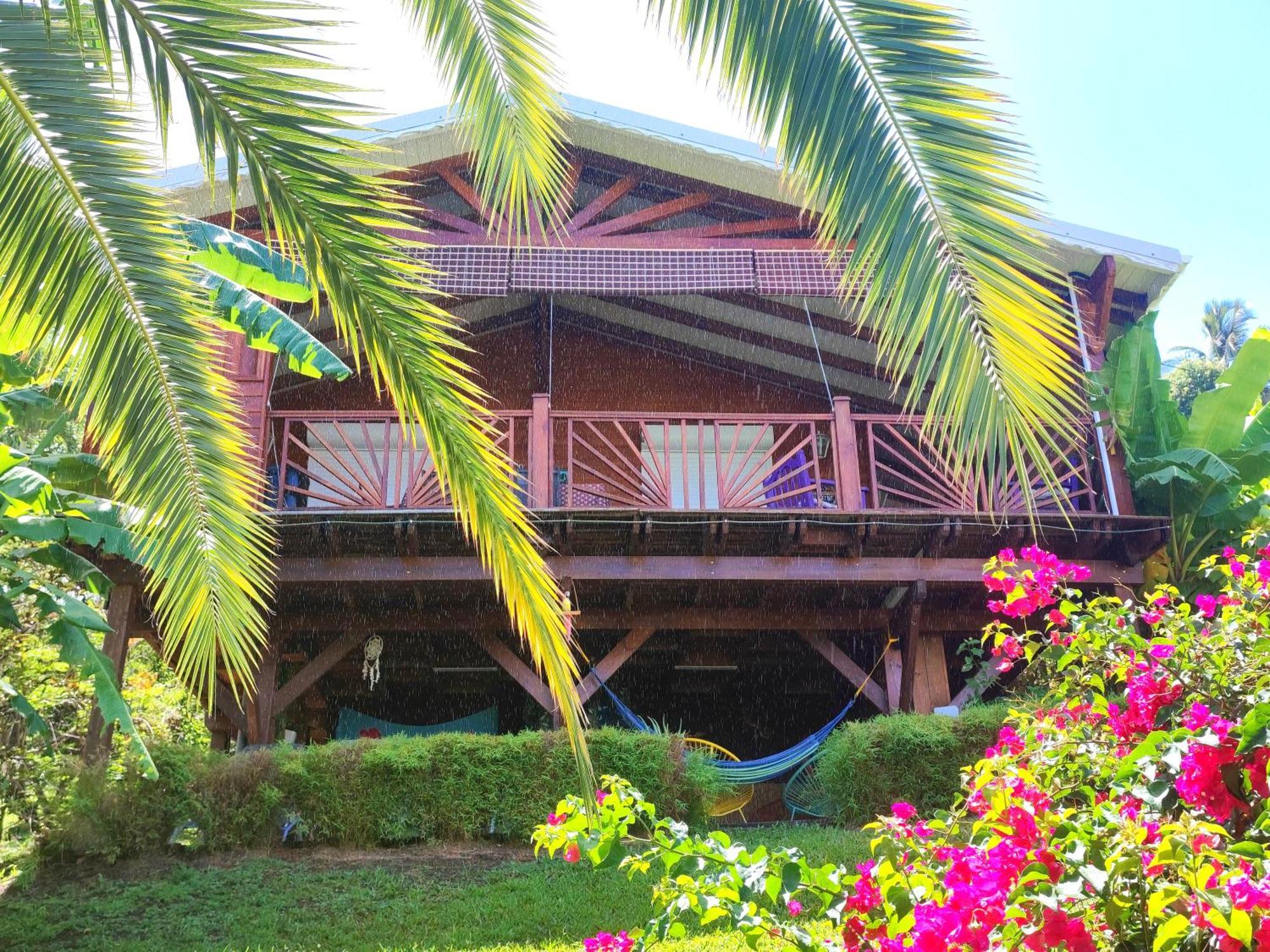 Gite 4 Etoiles, La Vieille Sucrerie St Claude Guadeloupe, Jacuzzi Spa Privatif, Vue Exceptionnelle Sur La Mer Des Caraibes 巴斯特尔 外观 照片